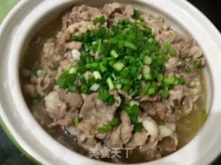 酸汤肥羊煲