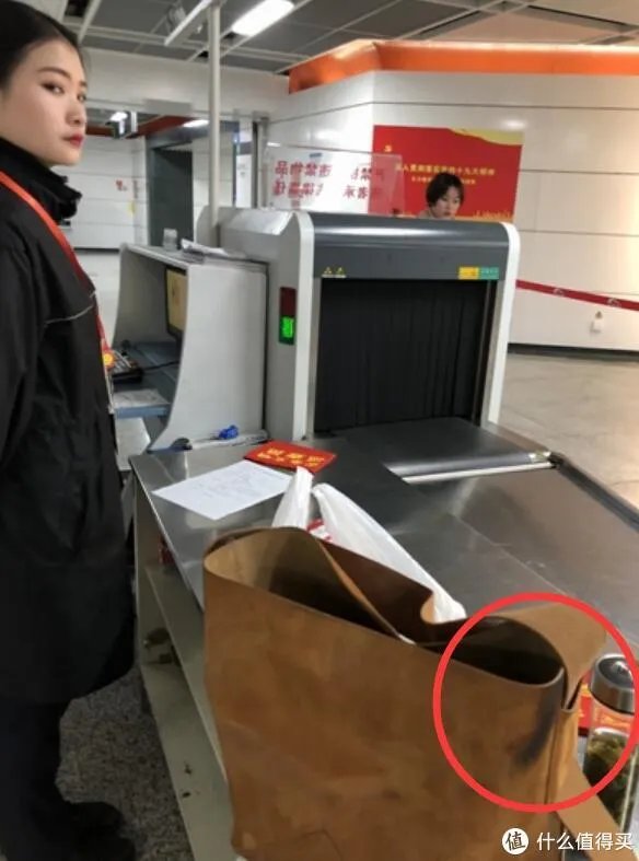 “蒋劲夫”同款?无限续航+全套装备的LACOSTE INFINI-T背包,让你成为最神气的奶爸!