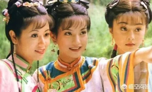 《还珠格格》的尔泰喜欢小燕子吗?