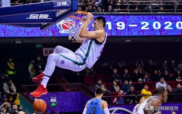 双大外的北京队不是说尽显内线威力了吗？怎么还是惨败呢？