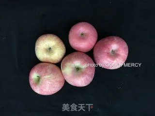 夏季美容美体的秘密:原汁原味的木瓜胡萝卜汁