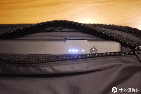 “蒋劲夫”同款?无限续航+全套装备的LACOSTE INFINI-T背包,让你成为最神气的奶爸!