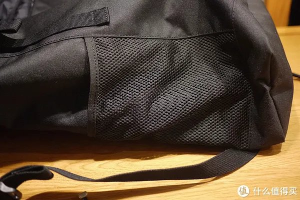 “蒋劲夫”同款?无限续航+全套装备的LACOSTE INFINI-T背包,让你成为最神气的奶爸!