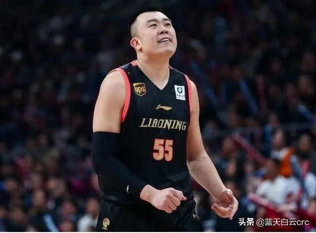 韩德君和王哲林，谁才是目前CBA第一中锋？