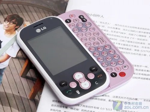 低端侧滑全键盘 LG KS360破千箭在弦上