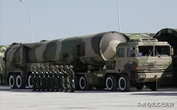 东风快递送导弹全程画面公开，你看了吗，觉得如何？