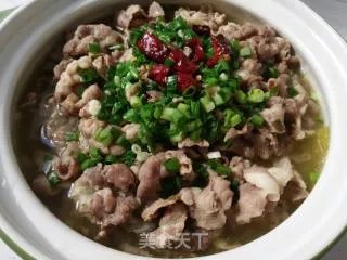 酸汤肥羊煲