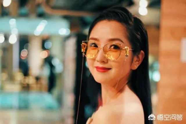 怎么评价何洁离婚事件?