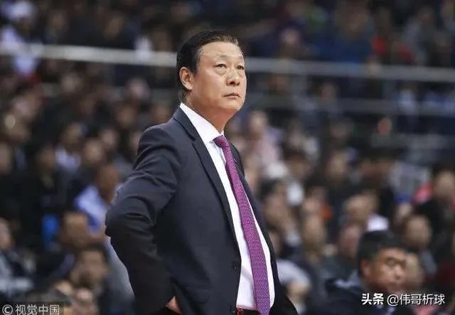 上海男篮主帅李秋平下课了,对此你怎么看?