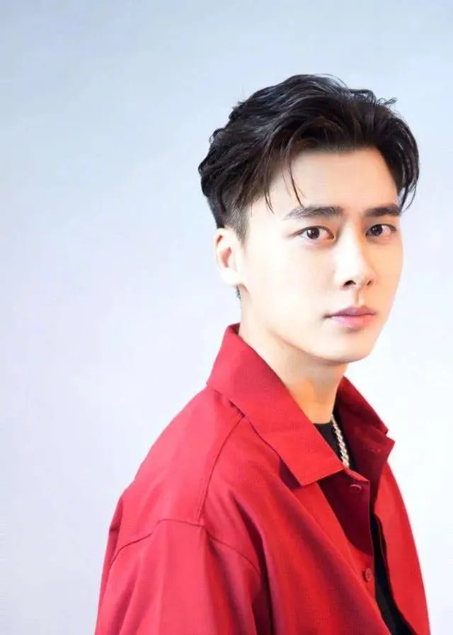 最近热播的《我在北京等你》电视剧,你觉得李易峰的演技如何?