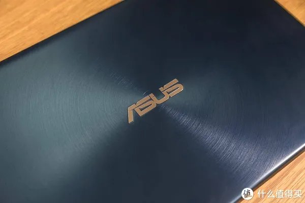 我的第一台全面屏笔记本电脑，华硕灵耀Deluxe14笔记本评测