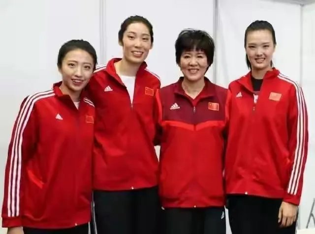 中国女排首秀迎战土耳其,你认为战果如何?