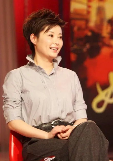 袁立被富商养了12年,却娶了大魔王宁姐,今三婚后悔吗?