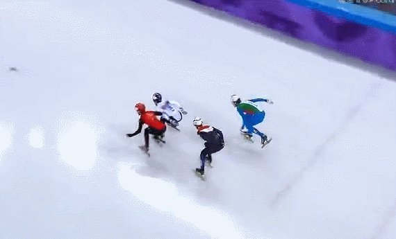 冬奥短道速滑男子1000米预赛,中国选手韩天宇、任子威连遭争议判罚被淘汰,你怎么看?
