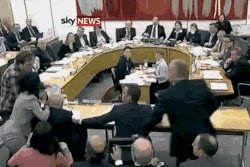 为什么都说邓文迪很厉害?