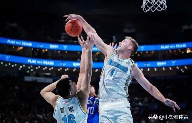 双大外的北京队不是说尽显内线威力了吗？怎么还是惨败呢？