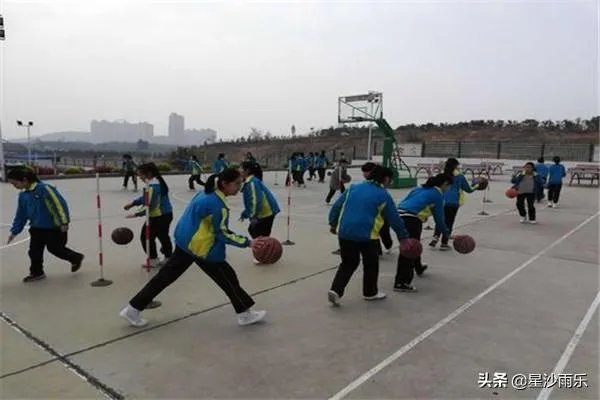 中考体育篮球运球技巧带视频讲解?