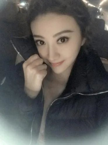 景甜大胆晒秋裤获赞7万,为了暖和不要时尚了吗?