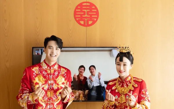 张檬金恩圣婚礼现场照曝光,二人互相告白的场景有多浪漫?