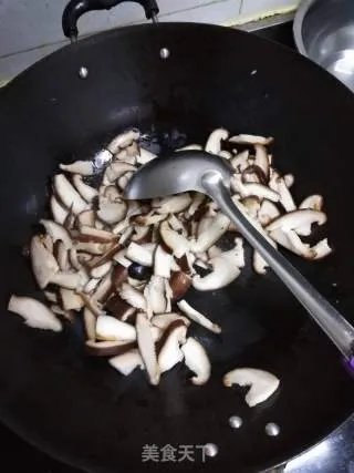 香菇木耳汤