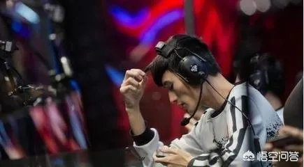 如何看待AG超玩会的战绩不佳,粉丝让月痕背锅,而不是俱乐部?