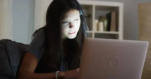高以翔录节目突然晕倒去世,你是猝死高危人群吗?
