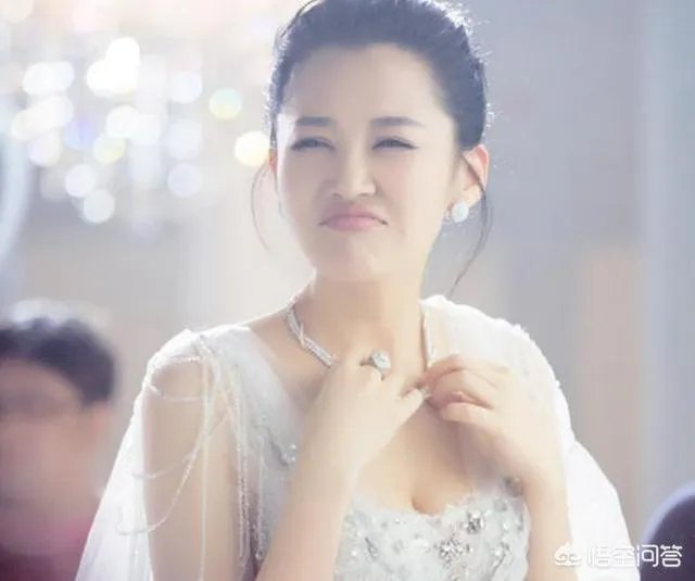 49岁许晴直播卸妆、素颜似少女，哪些女星年龄越大越有韵味？