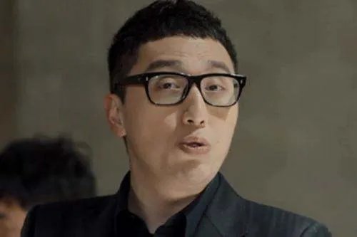华少曾经参加过了不起的挑战节目,为什么中途退出?