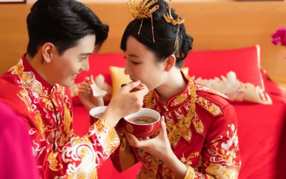 张檬金恩圣婚礼现场照曝光,二人互相告白的场景有多浪漫?