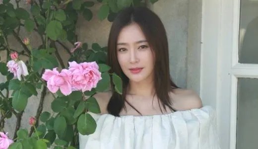 网友夸赞秦岚三观正确，她都有怎样的感情史？
