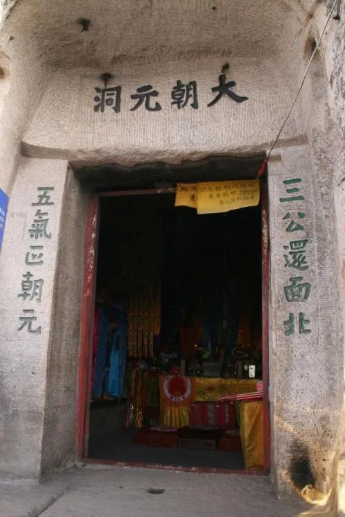 自古华山一条道，华山栈道到底是什么人所修的？