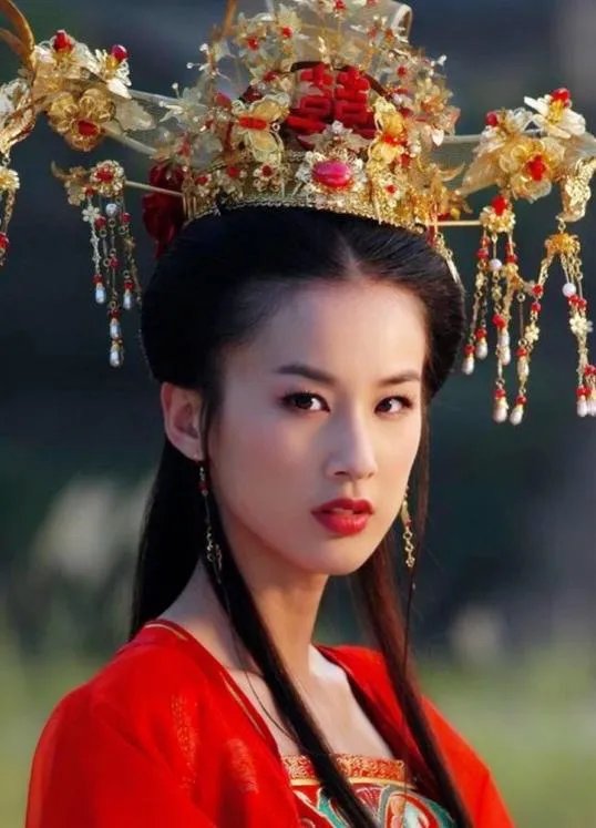 黄圣依在演艺圈的发展前景怎么样?