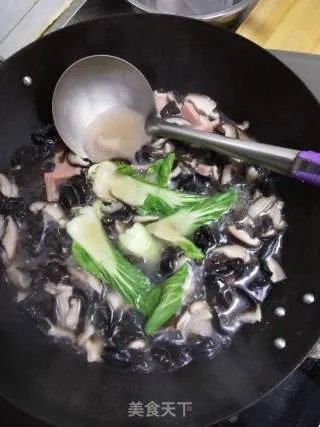 香菇木耳汤