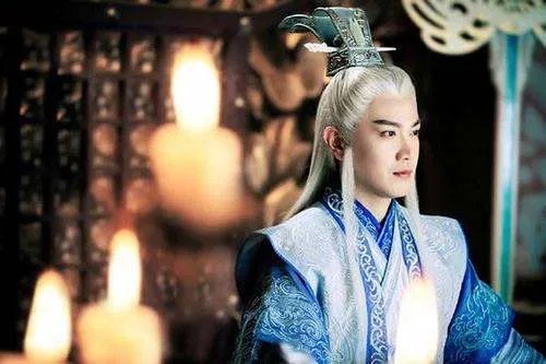 最早“小鸟依人”是用来形容男人的,有何典故?