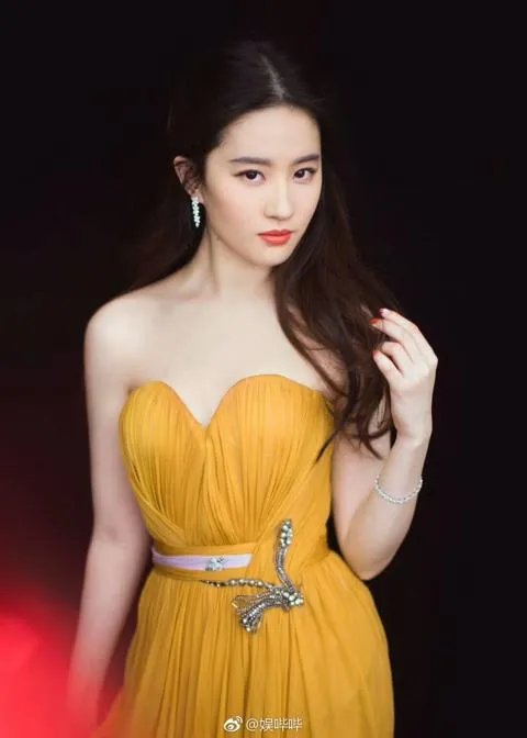 唐嫣杨颖等众女星比美
